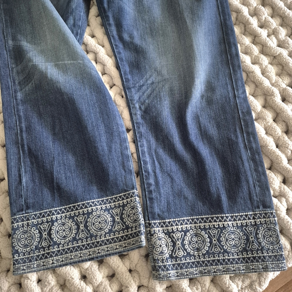 Lucky Brand "Sienna Weekender Crop" Embroidered Jeans